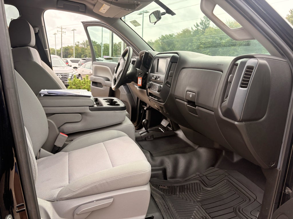 2018 Chevrolet Silverado 1500 Custom