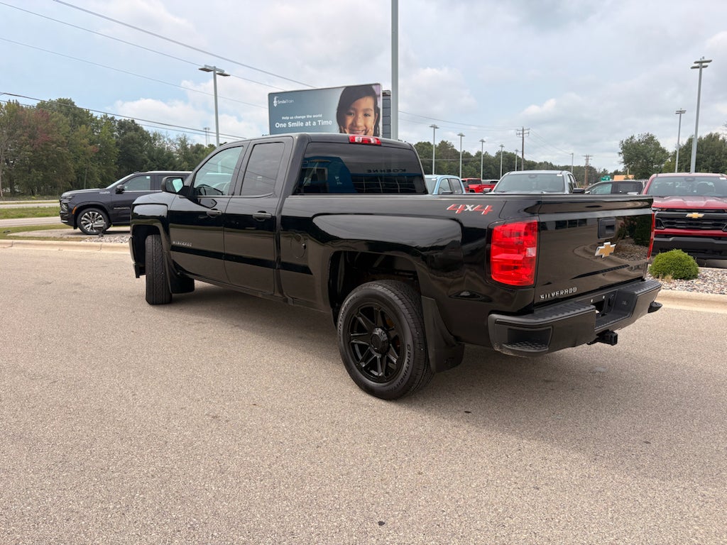2018 Chevrolet Silverado 1500 Custom