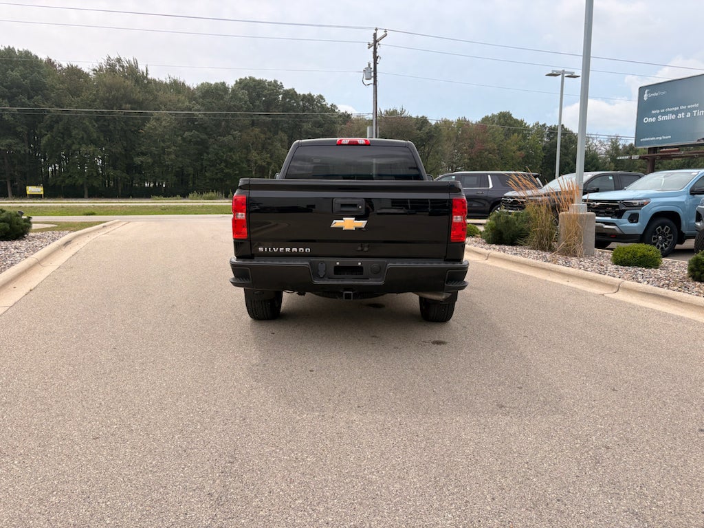 2018 Chevrolet Silverado 1500 Custom