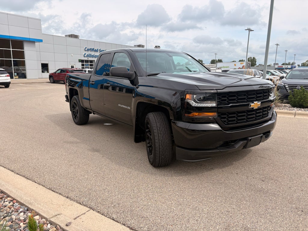 2018 Chevrolet Silverado 1500 Custom