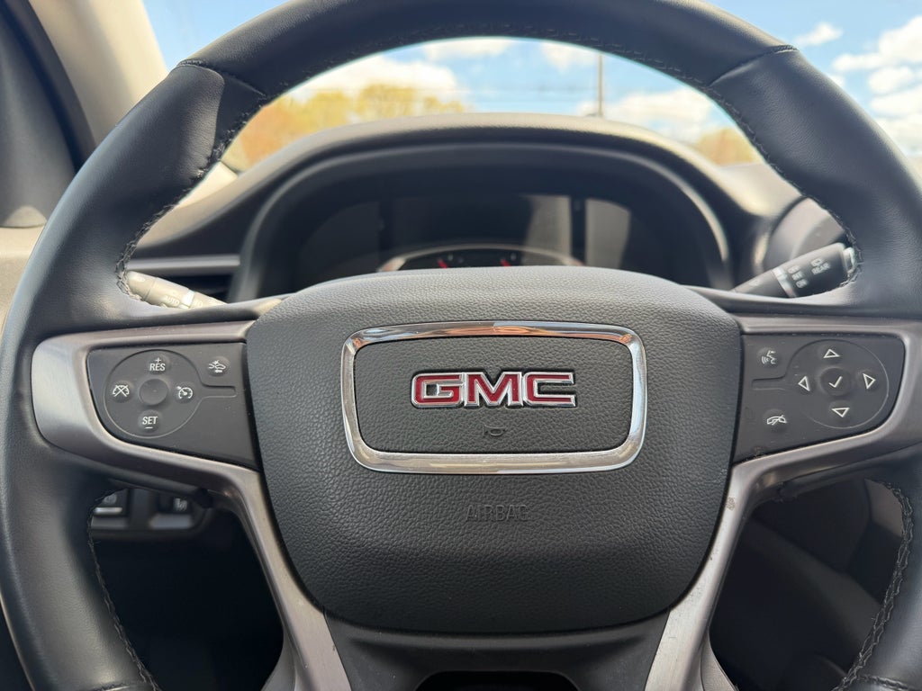 2023 GMC Acadia AT4