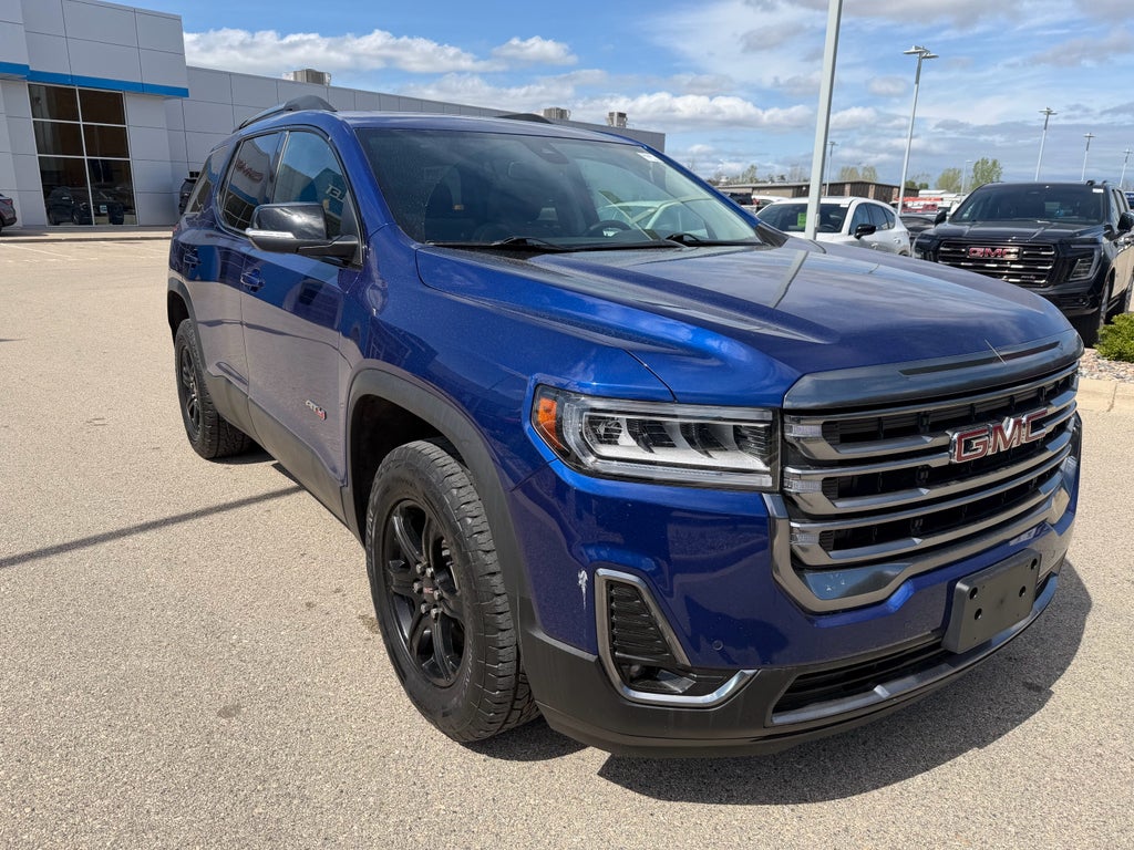2023 GMC Acadia AT4