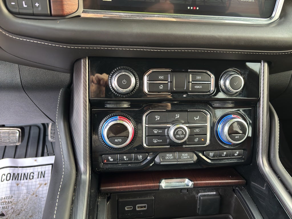 2023 GMC Yukon XL Denali Ultimate