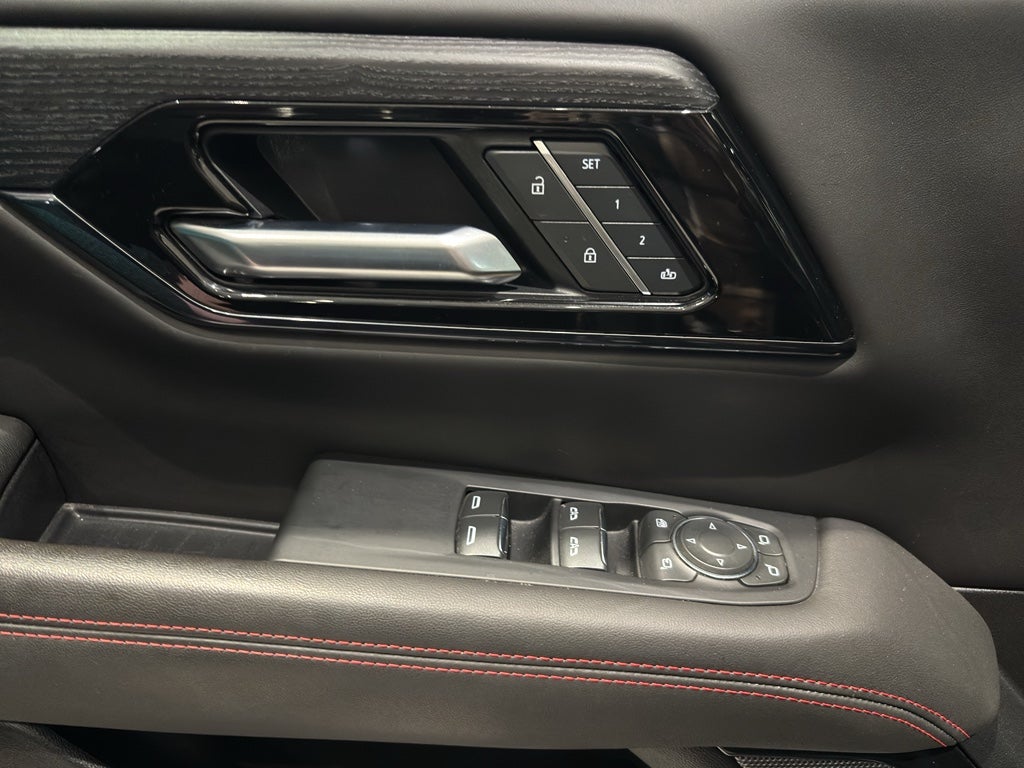 2025 GMC Yukon AT4 Ultimate