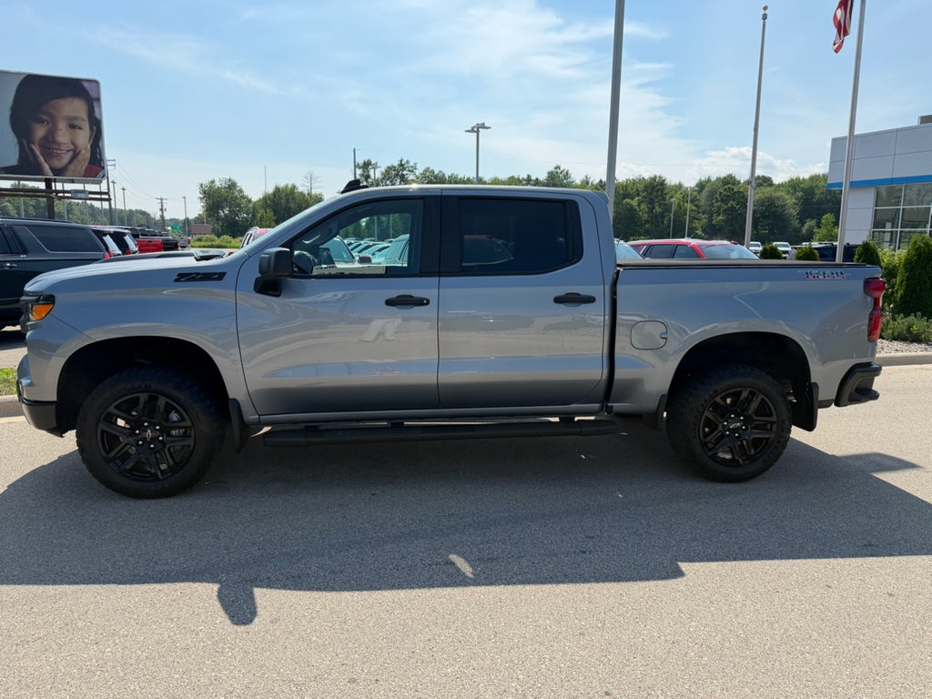 2023 Chevrolet Silverado 1500 Custom Trail Boss