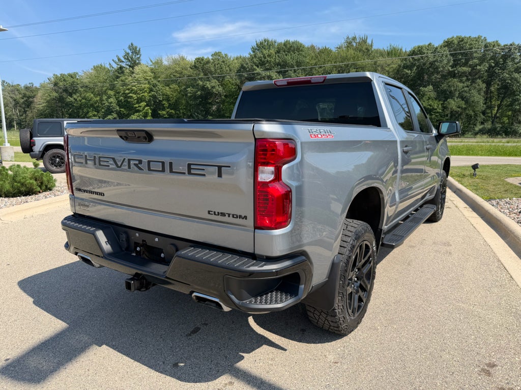 2023 Chevrolet Silverado 1500 Custom Trail Boss