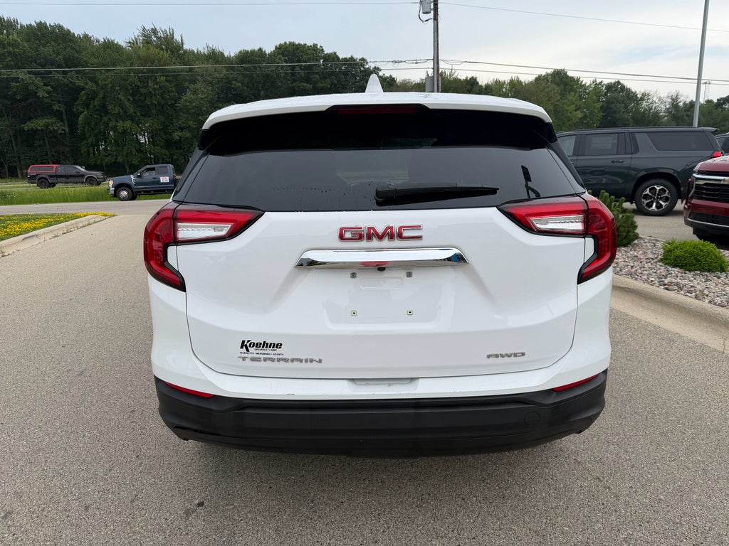2024 GMC Terrain SLE