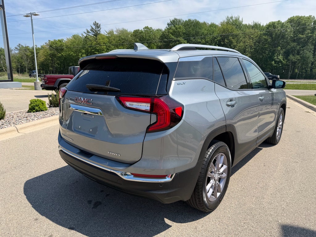 2023 GMC Terrain SLT