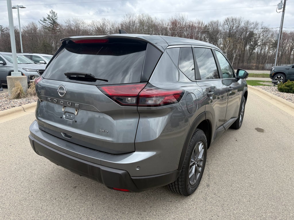 2024 Nissan Rogue S