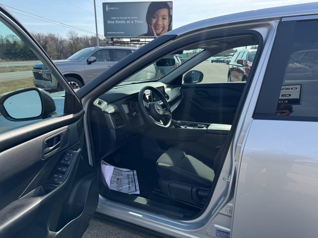 2024 Nissan Rogue S
