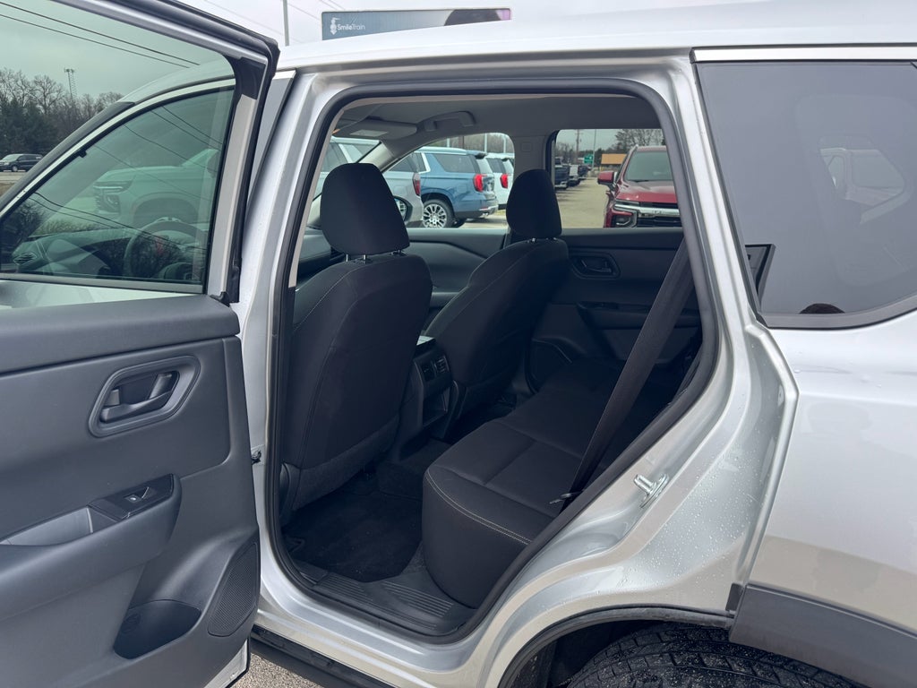 2024 Nissan Rogue S