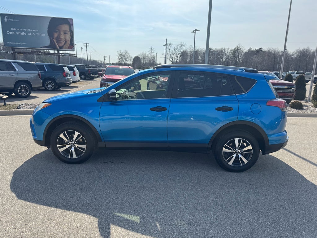 2017 Toyota RAV4 XLE