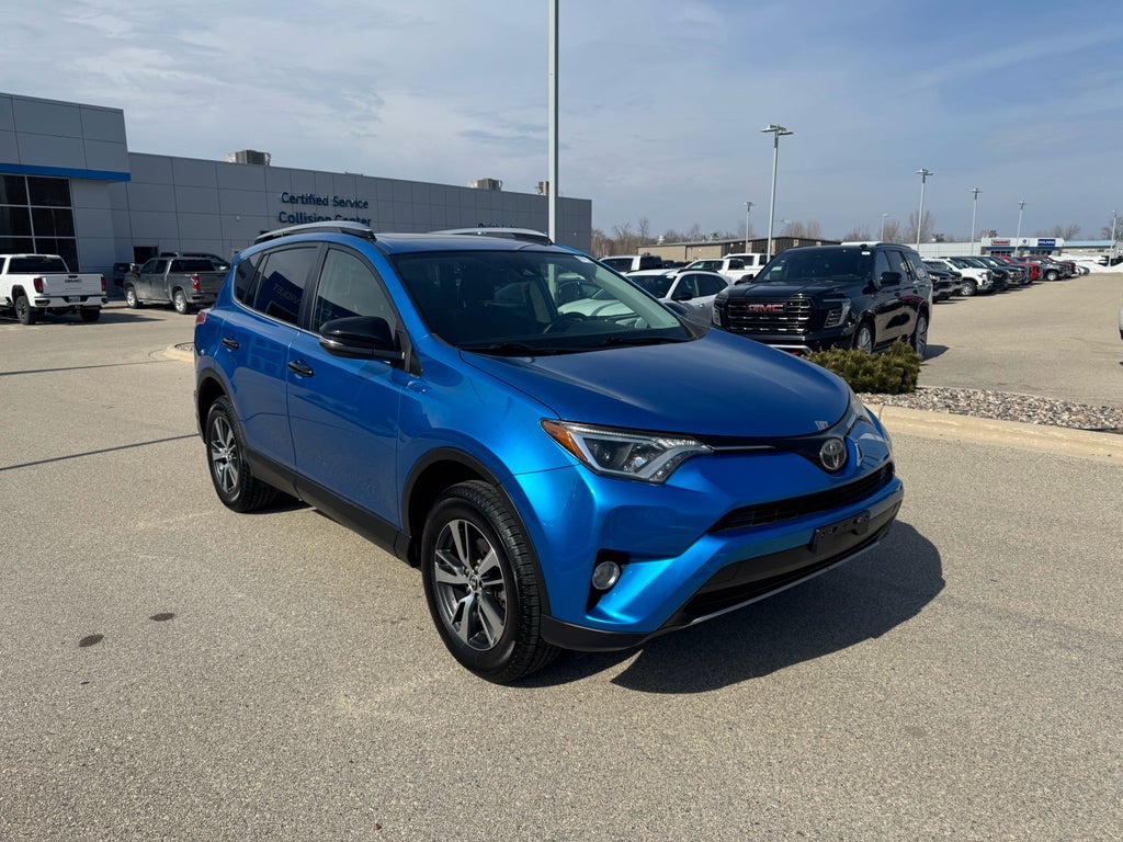 2017 Toyota RAV4 XLE