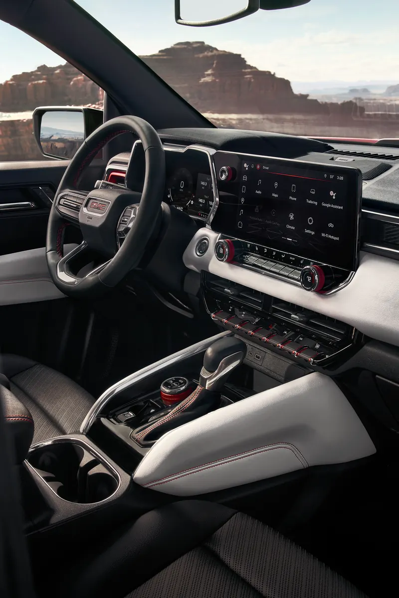 2026 GMC Canyon infotainment system at Koehne GMC in Marinette WI